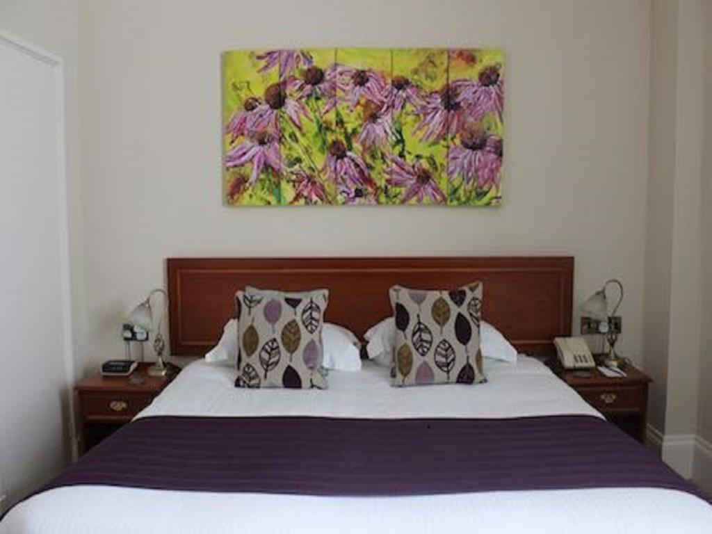 The Wyastone Otel Cheltenham Oda fotoğraf